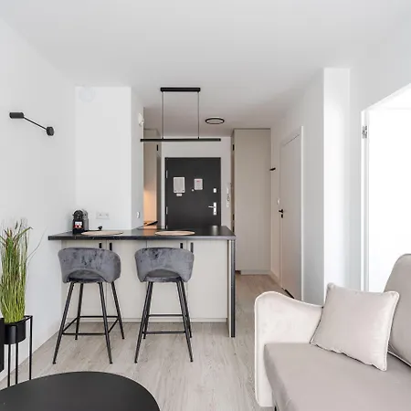 Rentplanet - Atal Square Apartment