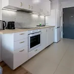 Rentplanet - Atal Square Апартаменти *