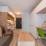 Rentplanet - Atal Square Апартаменти *