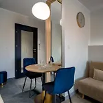 Апартаменти Rentplanet - Atal Square