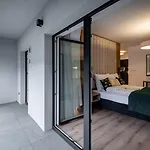 Апартаменти Rentplanet - Atal Square *