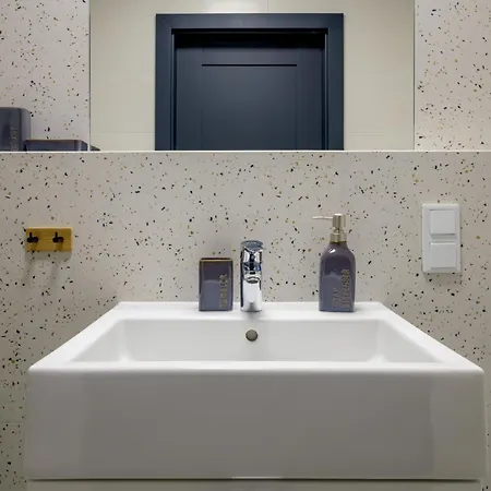 Rentplanet - Atal Square Apartment Wroclaw